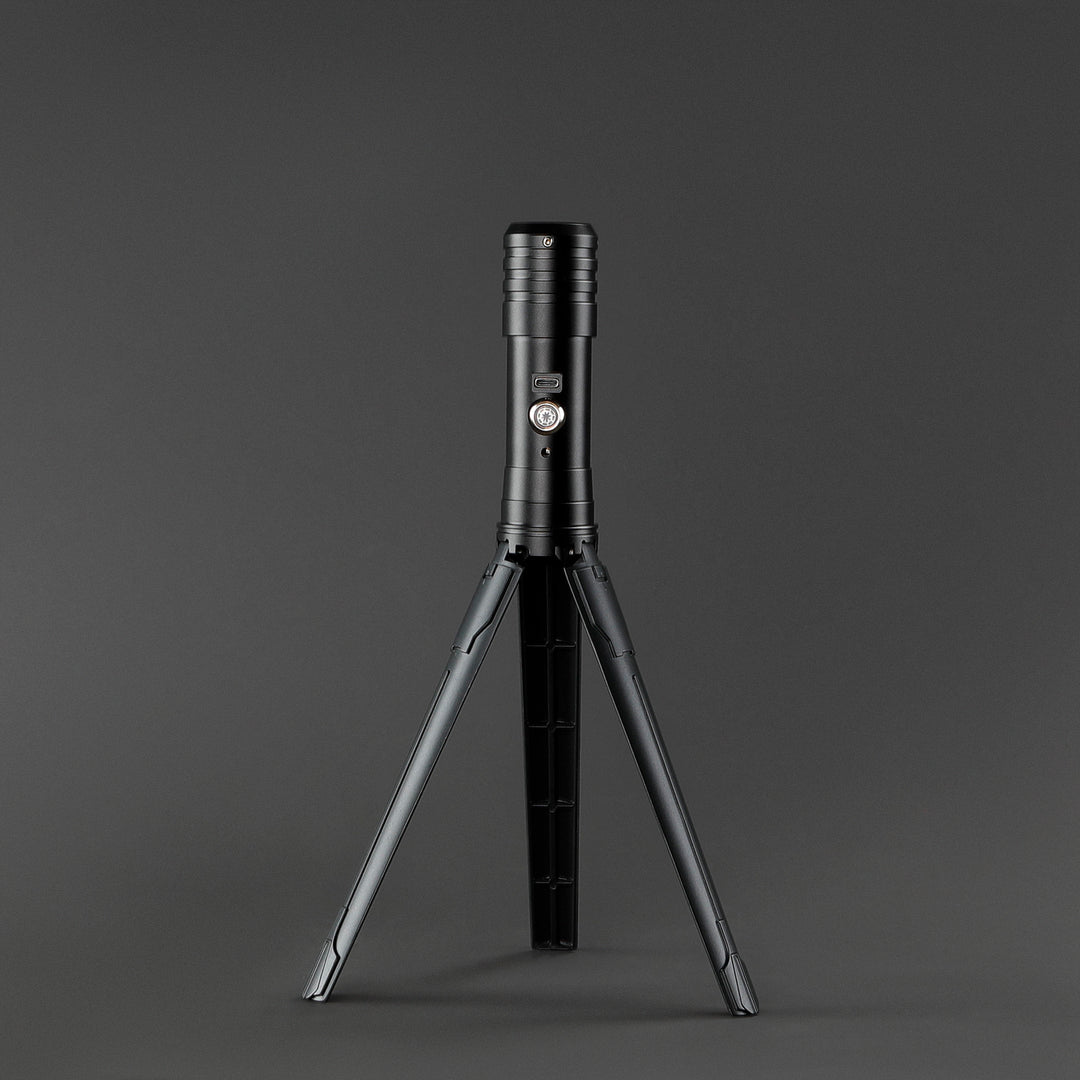 DamienSaber Tripod Display Stand