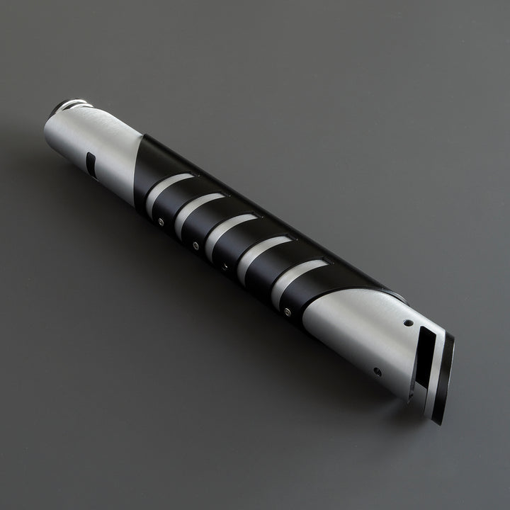 DamienSaber Lightsaber Heavy Dueling Fore FX Xenopixel V3 Core Light Saber Silver Black Hilt 25.8CM